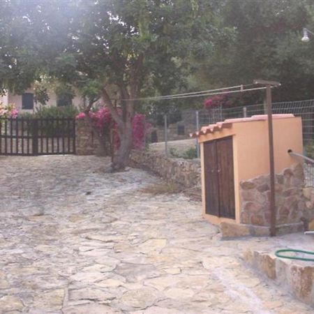 Casa A 300Mt.Dal Mare Calasinzias, 6 Letti, Ac, Pets Welcome, Wi-Fi Free Cala Sinzias Exterior photo