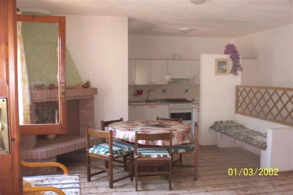 Casa A 300Mt.Dal Mare Calasinzias, 6 Letti, Ac, Pets Welcome, Wi-Fi Free Cala Sinzias Exterior photo